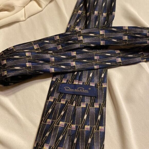 Oscar De La Renta Abstract Geometric Silk Necktie Luxury Designer Menswear Acces - Picture 5 of 5